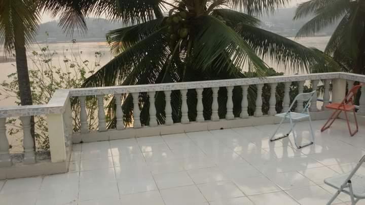 Kaupjai Guesthouse Хуайсай Экстерьер фото